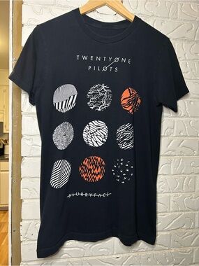 Twenty One Pilots - Blurryface Album Shirt - Size Large
